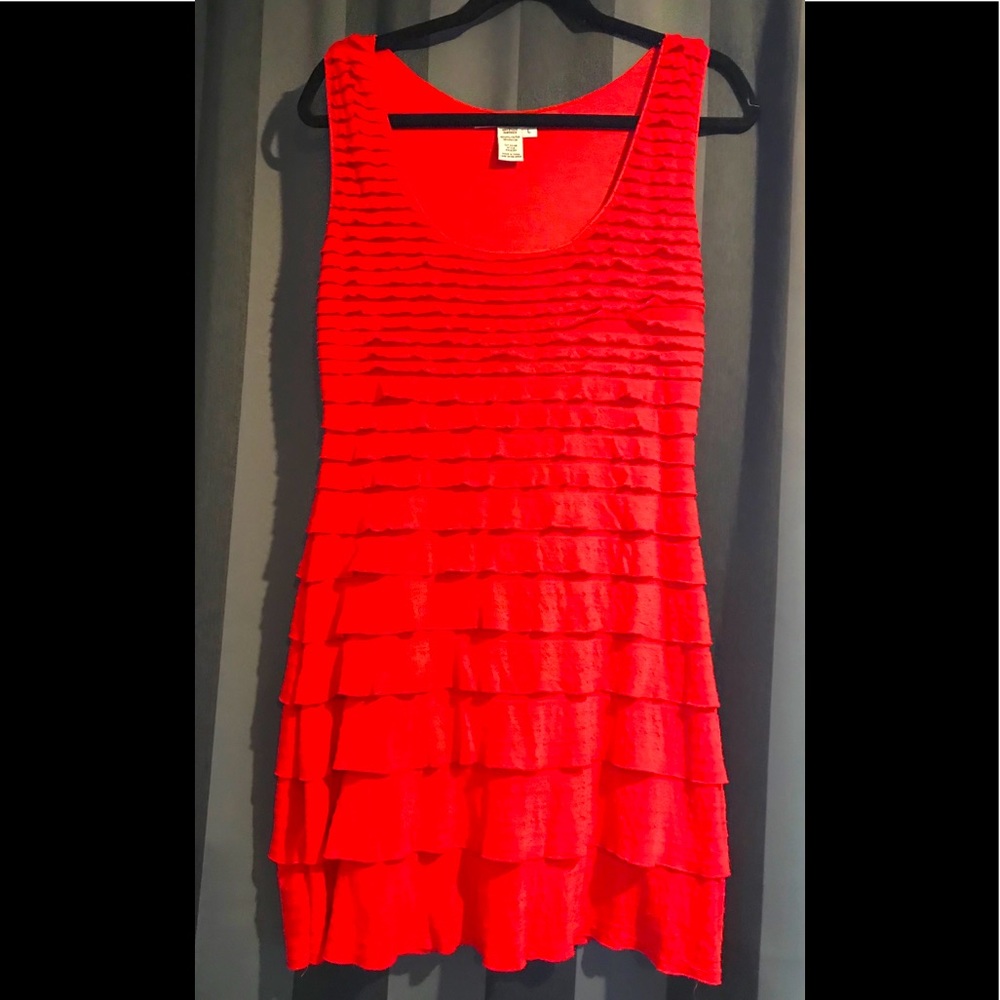 2/$15 MAX STUDIO Lady in Red!